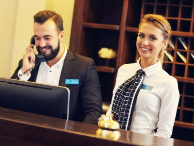 Diplomatura en Hotelería y Turismo + IA