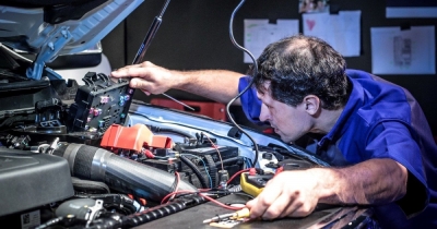 Técnico Auxiliar Mecánico de diagnósticos Electrónicos de Última generación