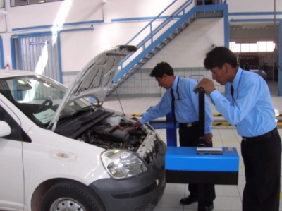Técnico Auxiliar en Electricidad y Electrónica Automotriz