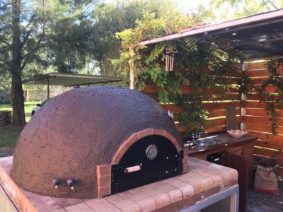 Capacitación en Construcción de Horno de Barro y Parrilla para Asar