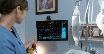 Diplomatura en Mantenimiento preventivos de aparatos de Electromedicina + IA (Premium con Doble Certificación)